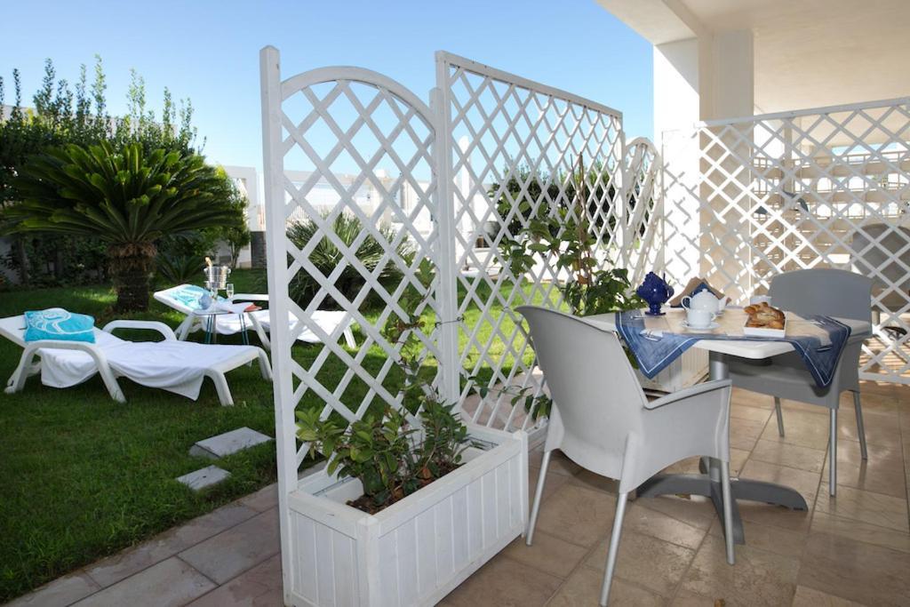 Gigli Hotel Salento Marina Di Pescoluse Bagian luar foto