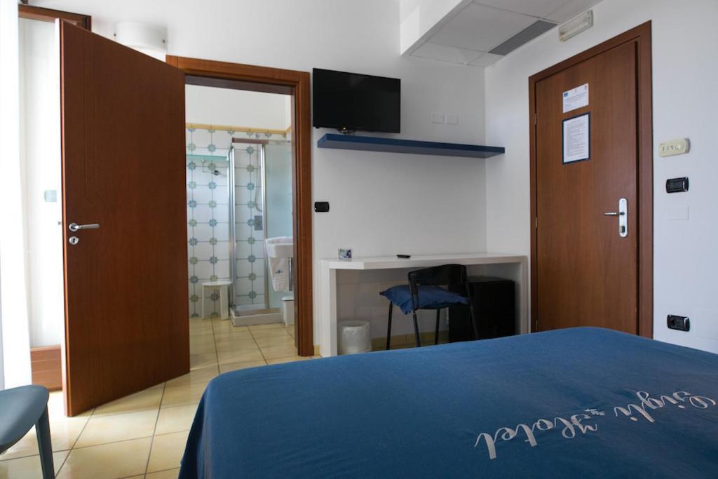 Gigli Hotel Salento Marina Di Pescoluse Bagian luar foto
