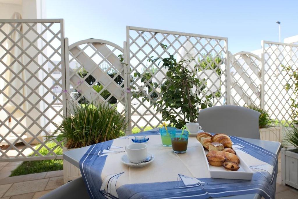 Gigli Hotel Salento Marina Di Pescoluse Bagian luar foto