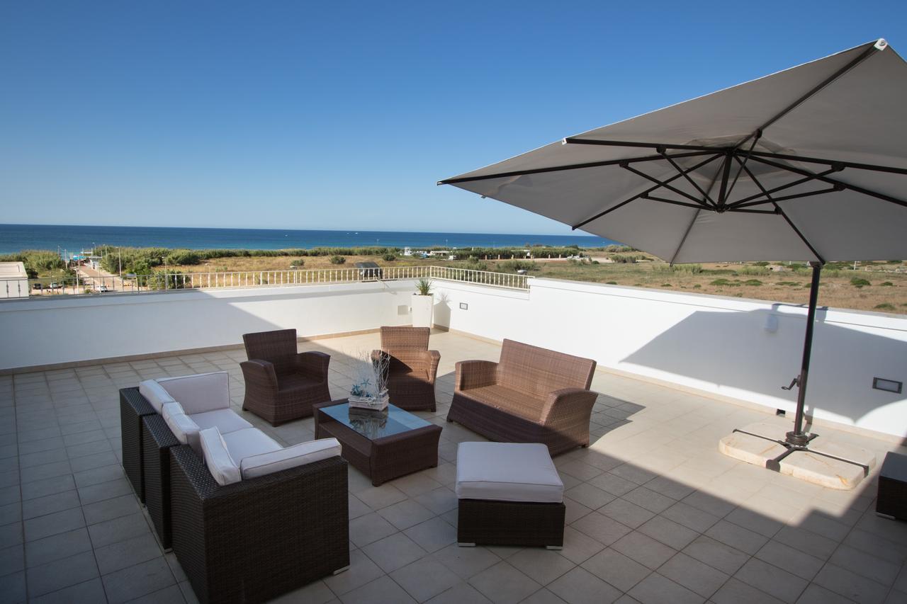 Gigli Hotel Salento Marina Di Pescoluse Bagian luar foto