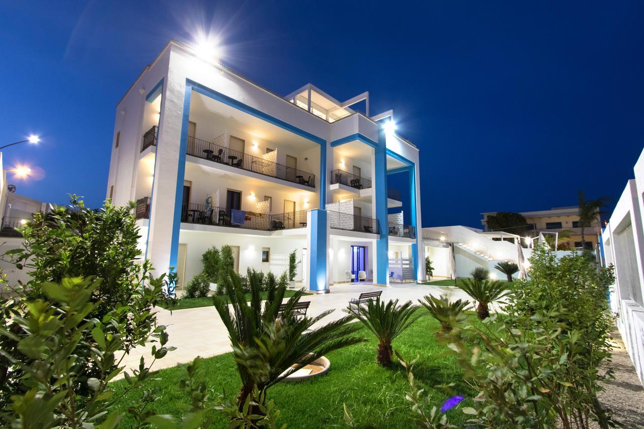 Gigli Hotel Salento Marina Di Pescoluse Bagian luar foto